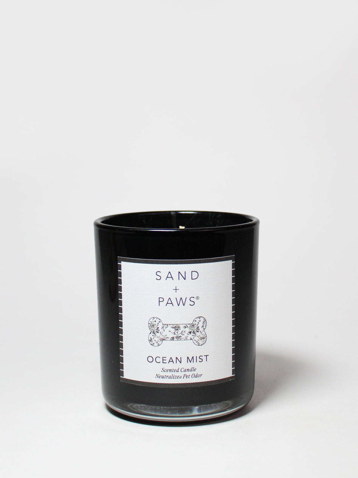 Sand + Paws Ocean Mist 10 oz scented candle
