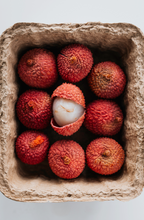 Lychee & Currant 12 oz scented candle